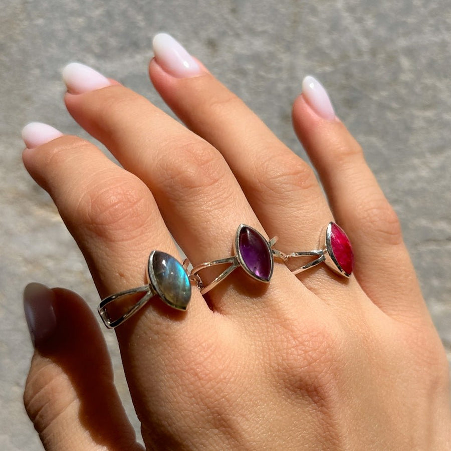 טבעת אבן חן | צבעים כהים Sharon