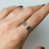 טבעת חריטה לילי-1